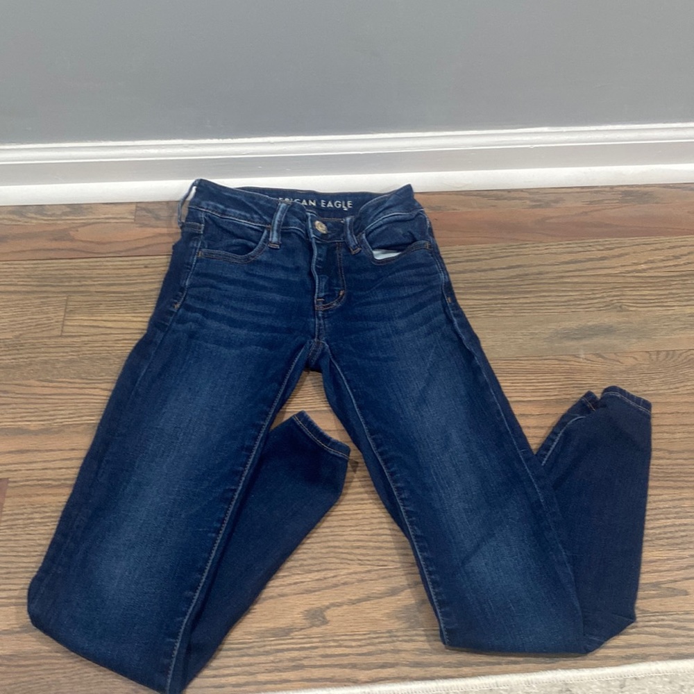 American Eagle Jeans No Holes
